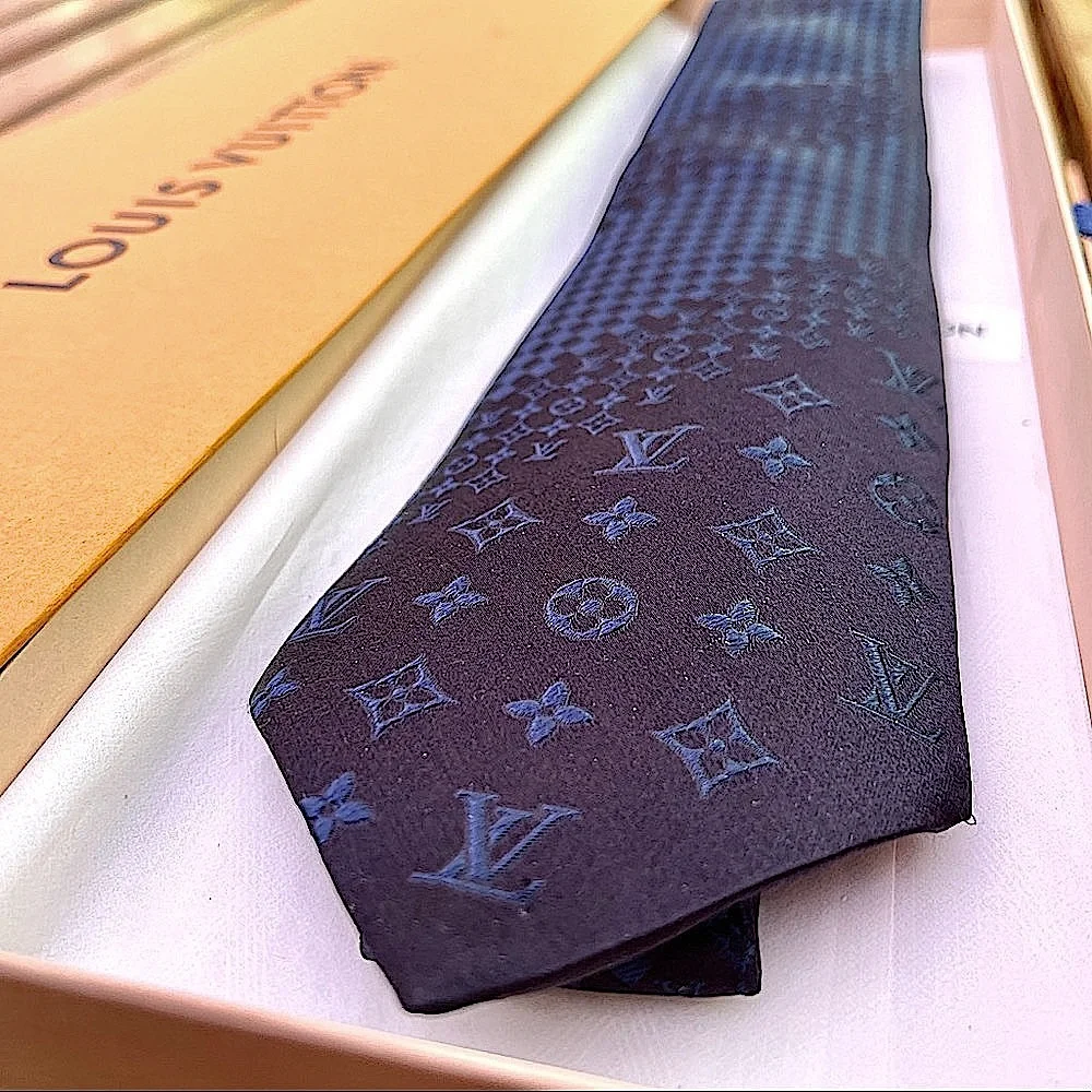 🔥🎁LV SUMMER 26’🎁🔥🆕💯LEGENDARY LOUIS VUITTON ICONIC BLUE MONOGRAM MIX TIE🔥 - Picture 4 of 15